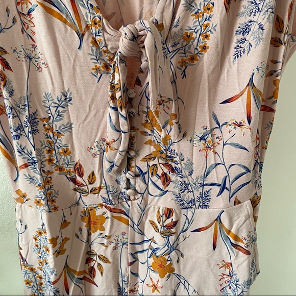 NEW✨Jessica Simpson • Soft Pink Floral Romper - Picture 3 of 8